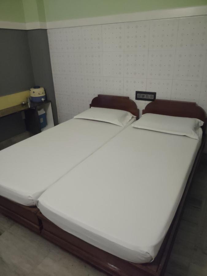 Krishna Lodge Tiruchirappalli Eksteriør bilde