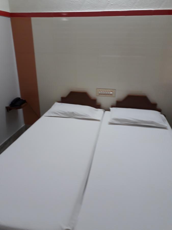 Krishna Lodge Tiruchirappalli Eksteriør bilde