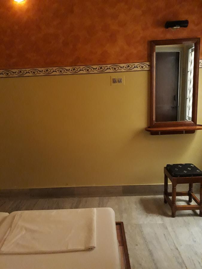 Krishna Lodge Tiruchirappalli Eksteriør bilde