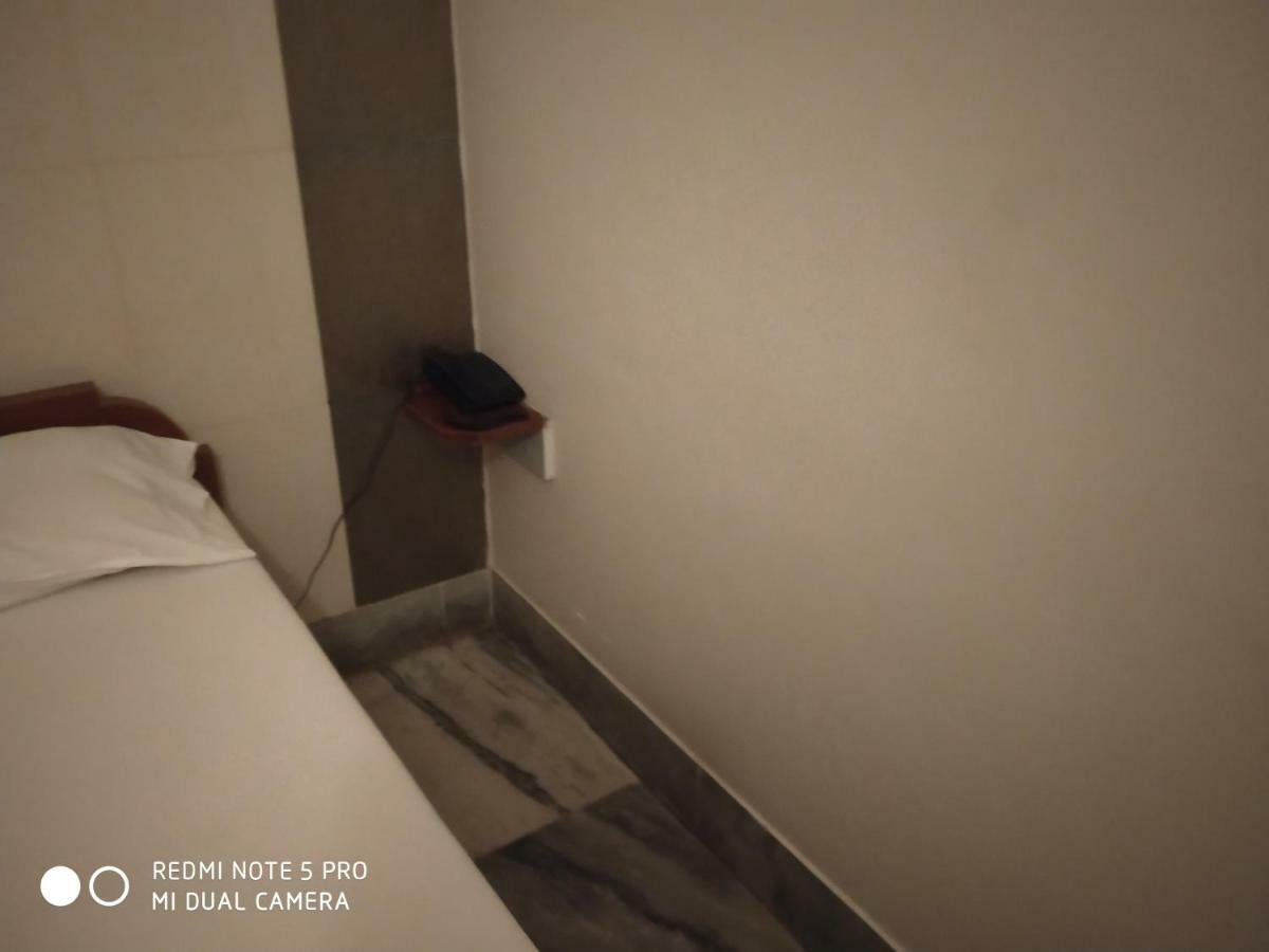 Krishna Lodge Tiruchirappalli Eksteriør bilde