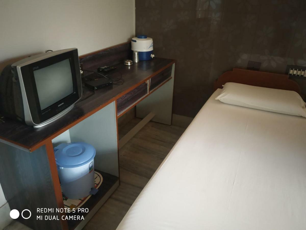 Krishna Lodge Tiruchirappalli Eksteriør bilde